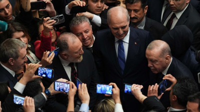 Erdoğan ile Bakırhan arasında resepsiyona damga vuran diyalog: Masa sağlam mı?