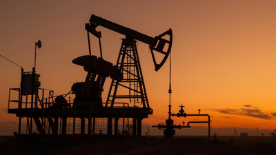 Brent petrolün varili 105,55 dolardan işlem görüyor