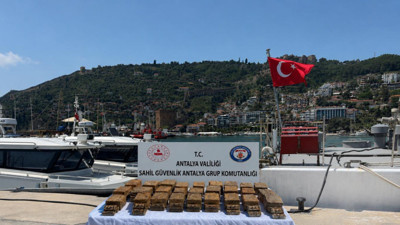 Kıyıya vuran paketten 40 kilo uyuşturucu çıktı