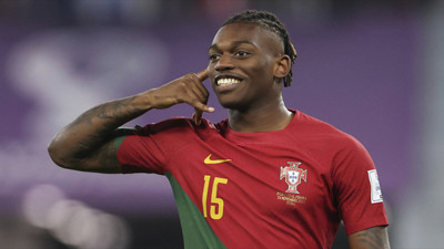 Transferde dev kapışma! Galatasaray ve Fenerbahçe, Rafael Leao için karşı karşıya