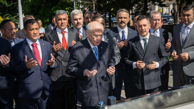 Bahçeli’den Ülkücü Şehitler Anıtı’nda duygusal mesajlar: "Bu hareket şehitlerimizin kanı üzerine kuruludur”
