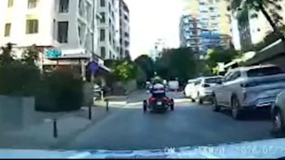 Kadıköy'de trafiği tehlikeye düşüren sürücüye 225 bin lira ceza