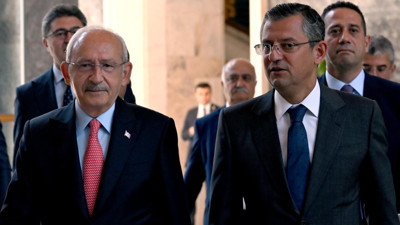 CHP’de salı alarmı! Kılıçdaroğlu ve Özel aynı anda mecliste: Gözler kritik grup toplantısında