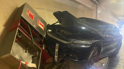 Avrasya Tüneli'nde kaza! Avrupa yönü trafiğe kapatıldı! Tünelin içindeki su tahliye edildi
