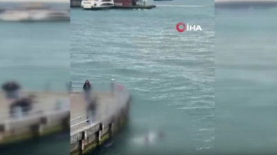 Eminönü'nde denizde mahsur kalan 3 çocuğun yardımına Sahil Güvenlik yetişti