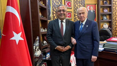 Devlet Bahçeli, Diyarbakır Milletvekili Sezgin Tanrıkulu ile bir araya geldi