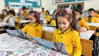 Okullarda yarın "karne zili" çalacak