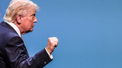 Trump: "İran müzakerelere devam edilmesini istedi, ateşkesin sona erdiğini bildirdik"