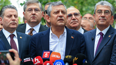 Yeni Parti’nin A Takımı belli oldu! Özgür Özel genel başkan seçildi