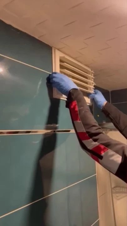 İstanbul'da otel odasına baskın! Yatak altından cephanelik çıktı - Resim: 7