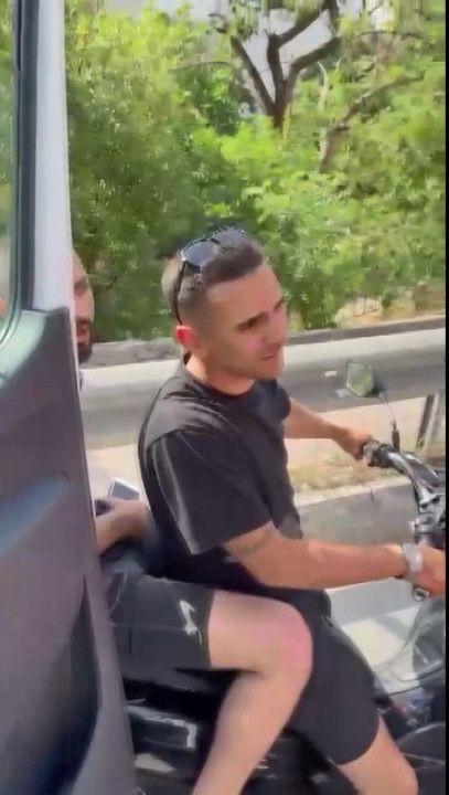 Kadıköy'de ambulansın önünü kesen magandalar yakalandı - Resim: 4