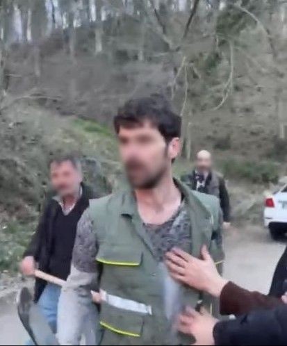 İstanbul'da baltalı dehşet! Kafasına vurulan genç felç kaldı! O anlar kamerada - Resim: 1