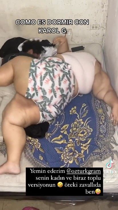 Ebru Şancı kocası Alparaslan Öztürk'ün yatak halini paylaştı - Resim: 10
