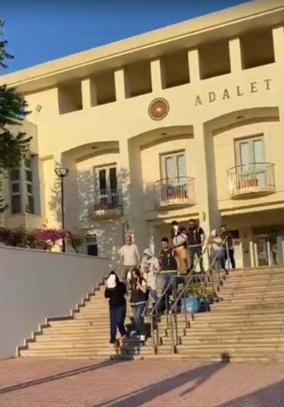 Muğla'da fuhuş çetesine operasyon! 17 yabancı kadın kurtarıldı - Resim: 7