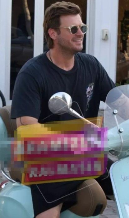 Kıvanç Tatlıtuğ Bodrum'da görüldü! Kilolarına yorum yağdı - Resim: 6
