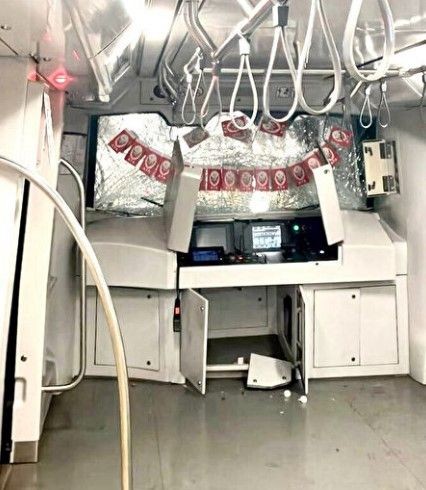 Üsküdar-Samamdıra Metrosu'ndaki kaza kaynaklı arıza 50 saattir giderilmedi - Resim: 5