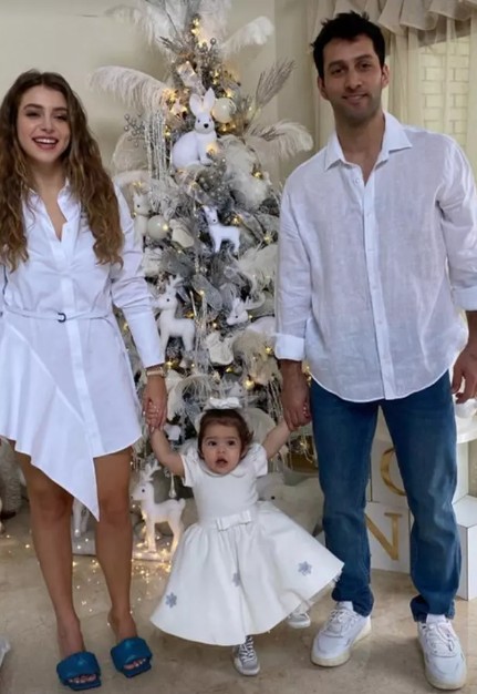 Hande Erçel'in ablası Gamze Erçel, kızı Mavi'nin sağlık durumu hakkında bilgi verdi! Mavi'nin sağlık durumu nasıl? - Resim: 13
