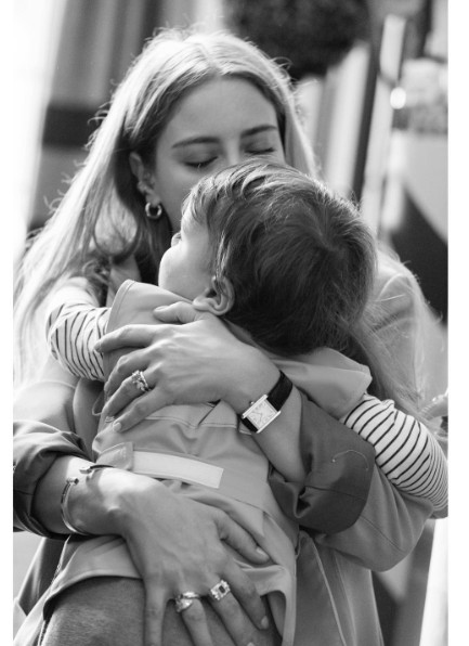 Hazal Kaya, eşi Ali Atay'ın doğum günü dudak dudağa verdikleri pozla kutladı: Beğeni ve yorum yağdı - Resim: 7
