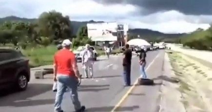 Panama'da cinayet! Yolu kapatan çevreci iklim aktivistleri silahla vurduğu anlar kamerada - Resim: 4