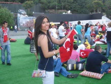 Münevver Karabulut'un Cem Garipoğlu tarafından vahşice katledildiği ev bakın şimdi ne halde! Ev sahibi 'Lanetli ev, satsan satılmıyor, atsan atılmıyor' demişti - Resim: 96