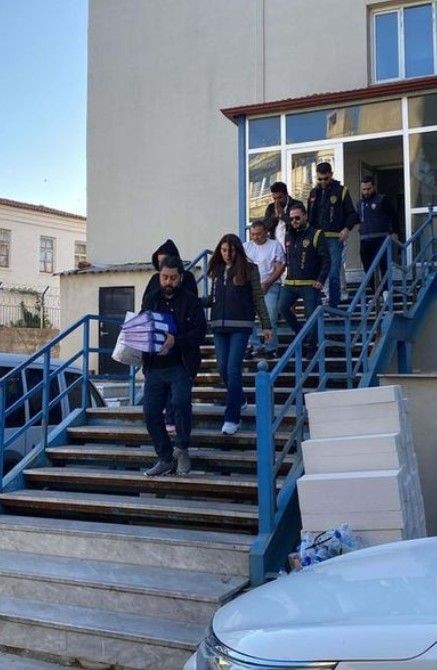 Muğla'da fuhuş çetesine operasyon! 17 yabancı kadın kurtarıldı - Resim: 2