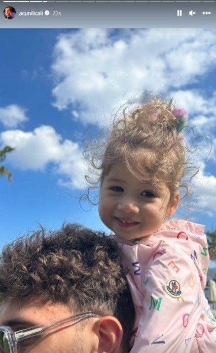 Acun Ilıcalı'nın torunu Begüm'e bir bakın! Görenler 'hık demiş dedesinin burnundan düşmüş' demeden edemedi... - Resim: 7