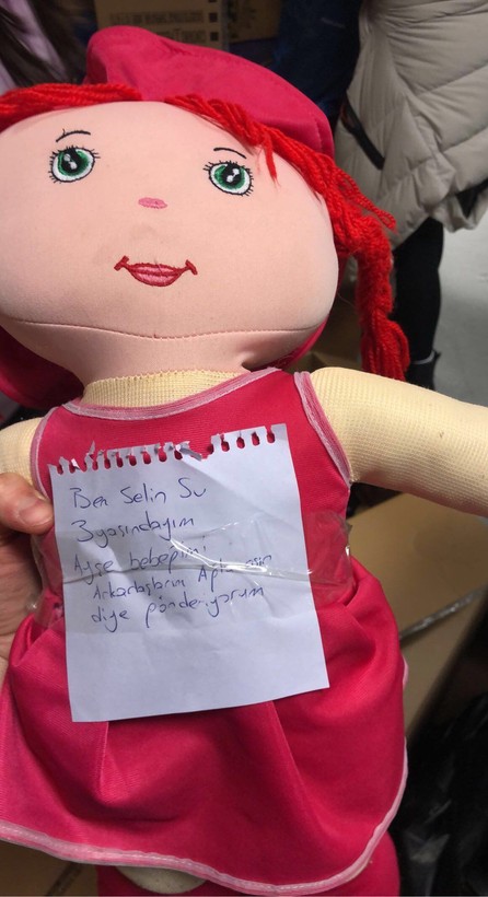 Çocukların gönderdikleri yardımların üzerine yazdıkları notlar hepimizin gözlerini doldurdu - Resim: 21