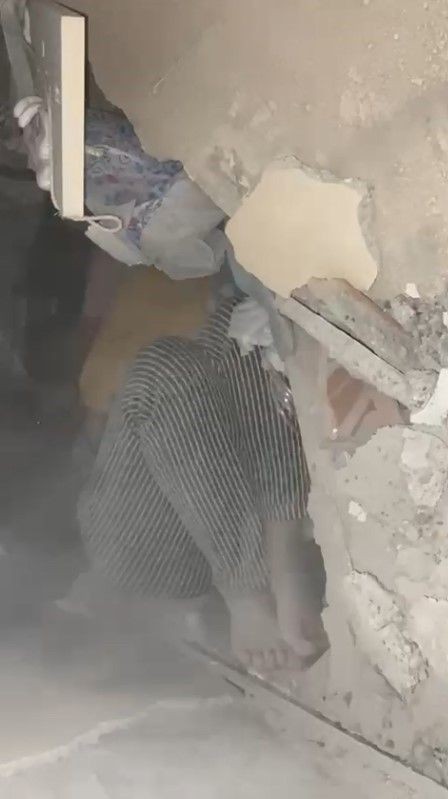 "Korkma, geldik" diyen AFAD ekibine minik Sare'den ağlatan cevap: "Acele etmeyin, bir şeyim yok" - Resim: 2