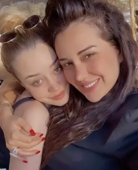 Dilan Polat'ın eltisi Hazal'ın estetiksiz hali ortaya çıktı! Görenler şaşkınlıklarını gizleyemedi - Resim: 2