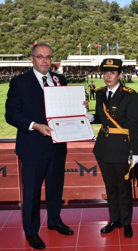 Şehit Ömer Halisdemir'in kızı Elif Nur teğmen oldu - Resim: 4