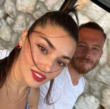 Ünlü oyuncu Kerem Bürsin sosyal medya fenomeni Mehtap Algül ile yeni bir aşka yelken açmıştı! İkilinin yaşayacağı ev belli oldu - Resim: 1
