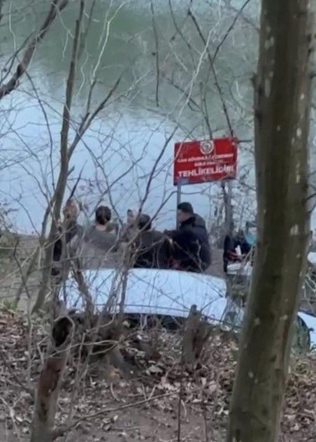 İstanbul'da baltalı dehşet! Kafasına vurulan genç felç kaldı! O anlar kamerada - Resim: 9