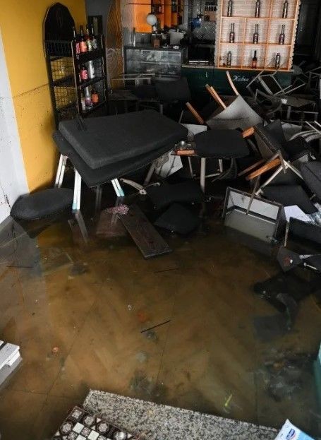 İzmir'de yollar göle dönerken Tunç Soyer Avrupa'ya gitti! Altyapı problemlerinden bırak İzmirli yönetime isyan ederken Soyer: İklim krizi... - Resim: 2