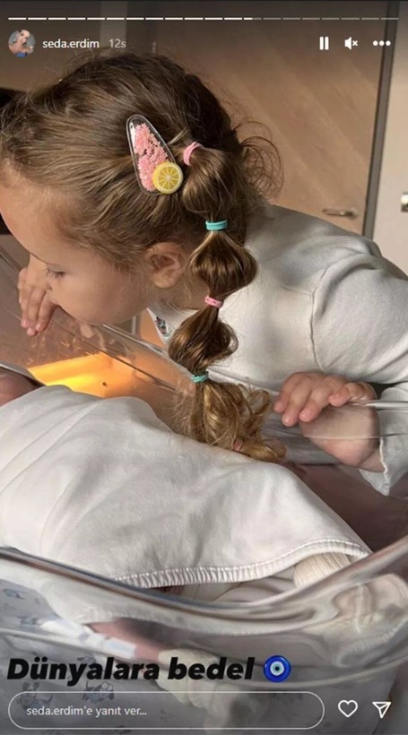 Fahriye Evcen ile Burak Özçivit'in küçük oğlu Kerem ilk kez görüntülendi! Karan Özçivit'in kardeşi bakın kime benziyor? - Resim: 64