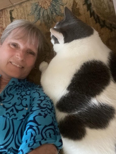 6 yaşındaki 18 kilogram ağırlığında olan Patches isimli kedi, sosyal medyada viral oldu - Resim: 8