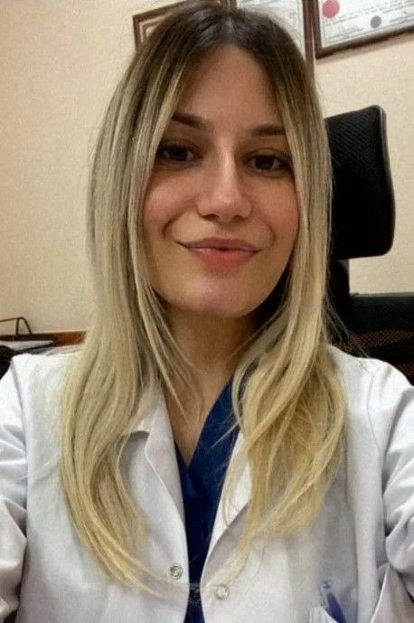 Depremde ailesini kaybeden Merve Börta'nın hikayesi yürek yaktı! Enkaz altında kalan babasının telefonundaki son siparişi boğazları düğümledi... - Resim: 4
