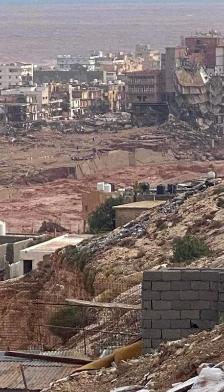 Libya'daki sel şehri bataklığa çevirdi! İlk günün görüntüleri dünyayı şoke etti - Resim: 54