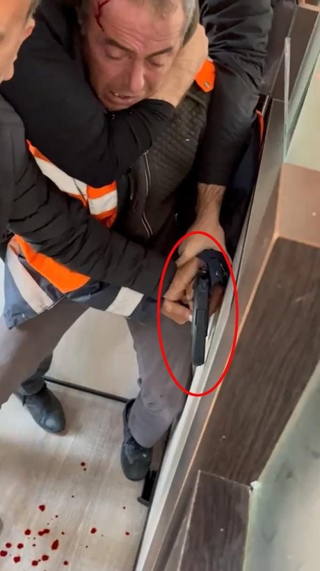 Antalya'da işten çıkarılan temizlik görevlisi silahla belediyeyi bastı! "5 sene de yatsam yine öldüreceğim" - Resim: 3