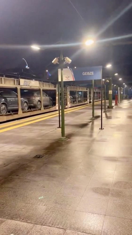 Vagonlar dolusu Togg yola çıktı! Marmaray'dan geçti, Almanya'ya gidiyor - Resim: 2