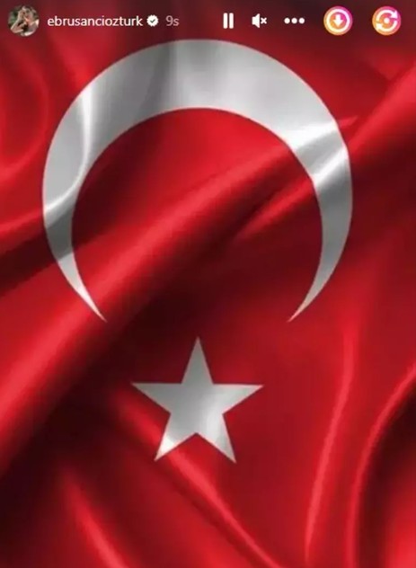 Şehit haberleri yasa boğdu! İşte ünlülerden gelen paylaşım - Resim: 10