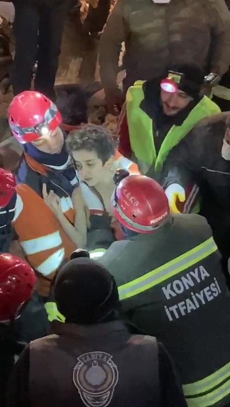 8'inci günün ilk dakikalarında arama kurtarma çalışmaları sürüyor! Umutlar tükenmiyor - Resim: 4