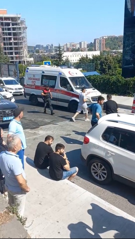 İstanbul'da feci kaza: Kalp krizi geçiren sürücü öldü, çarptığı kadının bacağı koptu - Resim: 2
