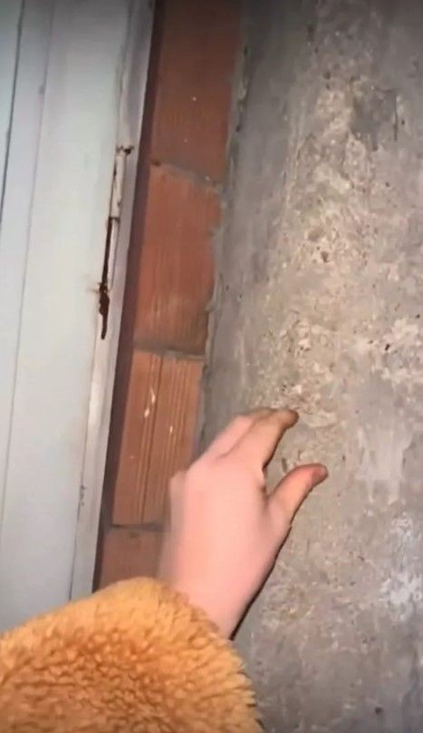 Görüntüler Küçükyalı'dan... Tuttuğu kolon eline kaldı! Sosyal medya bunu konuşuyor: Böyle bir binada oturuyoruz, bizim tabutumuz - Resim: 4