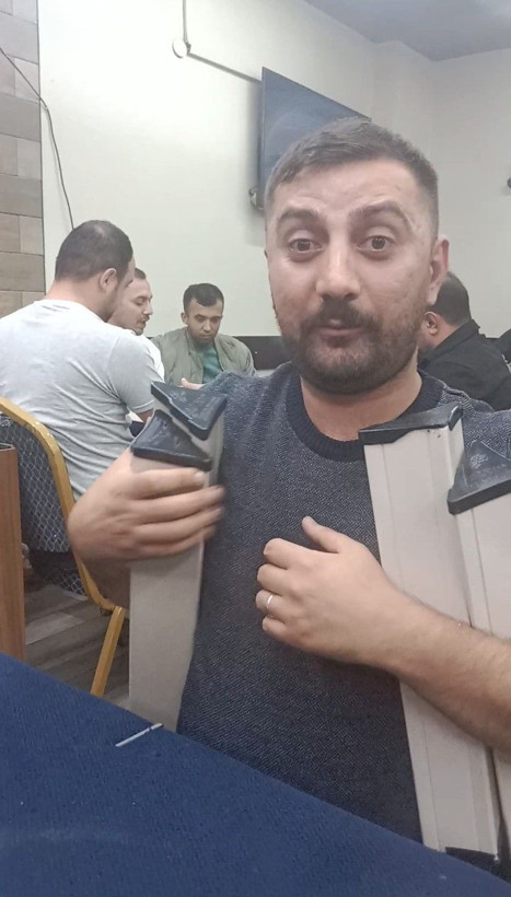 Sivas'ta okeyde 5 yıllık rekabet davul zurnalı kutlamayla son buldu - Resim: 2