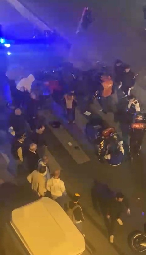 Kağıthane'de olaylı gece! Yunus polisi kovaladığı şüphelinin motosikletine sonra da direğe çarptı - Resim: 5