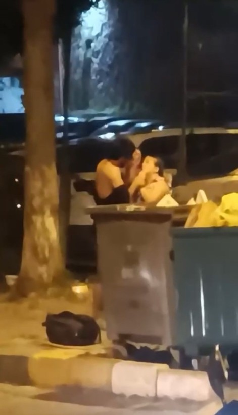 Aldatılan kadın sevgilisinin üstünü parçaladı: Sanki başka kadın yok - Resim: 5
