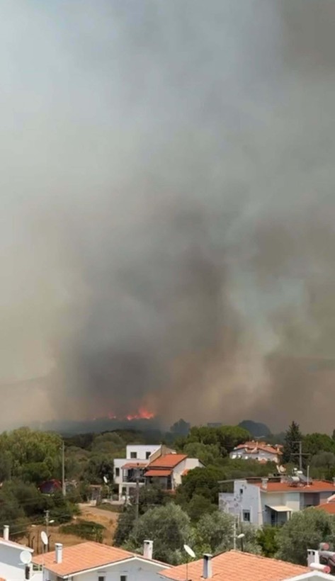 Yangınlar Çeşme'ye sıçradı: Otluk alanda çıkan yangına müdahale devam ediyor - Resim: 5