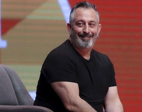 Cem Yılmaz'dan Serenay Sarıkaya'nın göğüslerine gönderme yaptı iddialarına yanıt - Resim: 7