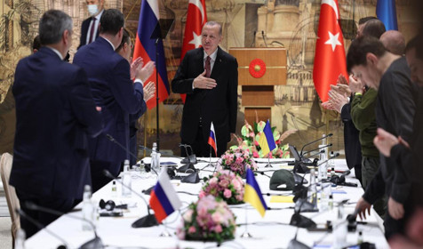 ABD'li New York Times'dan Türkiye'ye enerji övgüsü: Merkez ülke olma yolundalar
