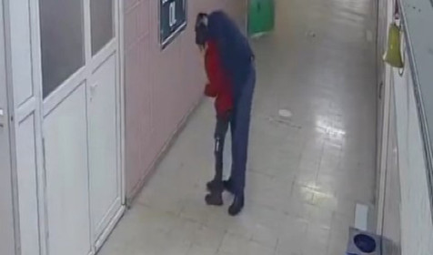 Müdür yardımcısı, boğulan öğrencisini heimlich manevrası ile kurtardı